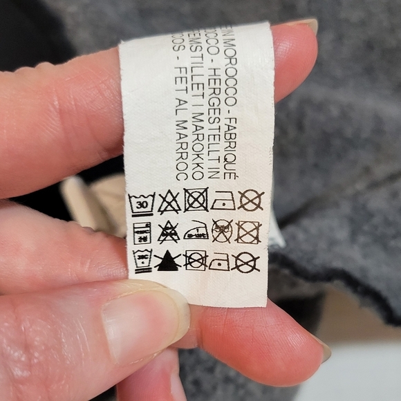 Zara: Starwars Vader Boys 8 Black Long Sleeve Hologram print Sweat Shirt - Picture 8 of 8